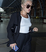 Arriving_London_FPD_28829.jpg