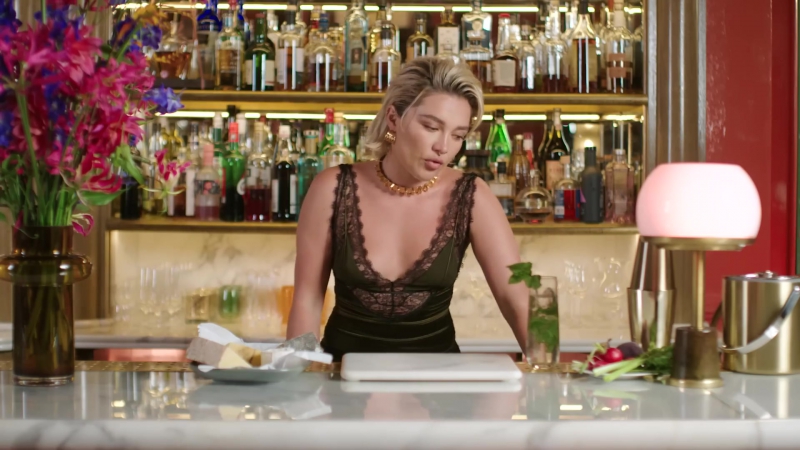 Florence_ClassicCocktails_VogueUK_FPD_0617.jpg