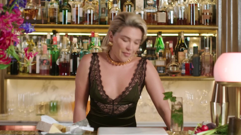 Florence_ClassicCocktails_VogueUK_FPD_0619.jpg