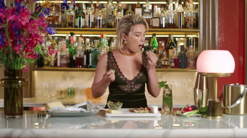Florence_ClassicCocktails_VogueUK_FPD_0818.jpg