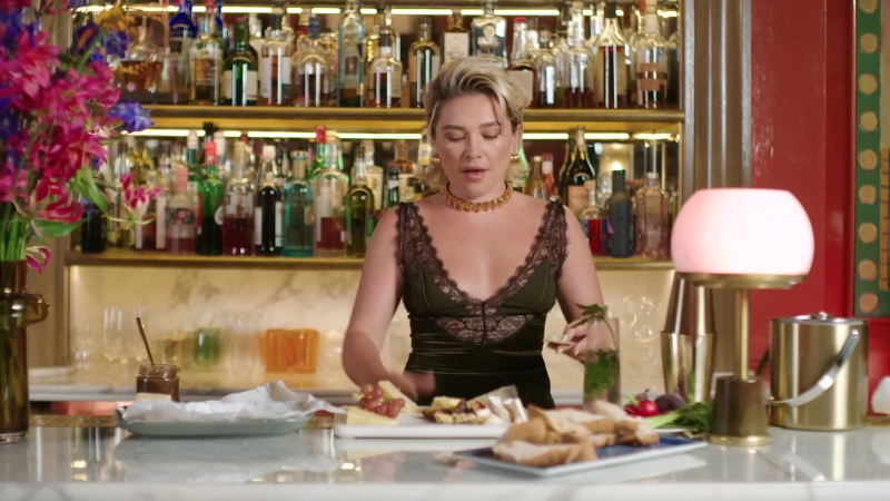 Florence_ClassicCocktails_VogueUK_FPD_1027.jpg