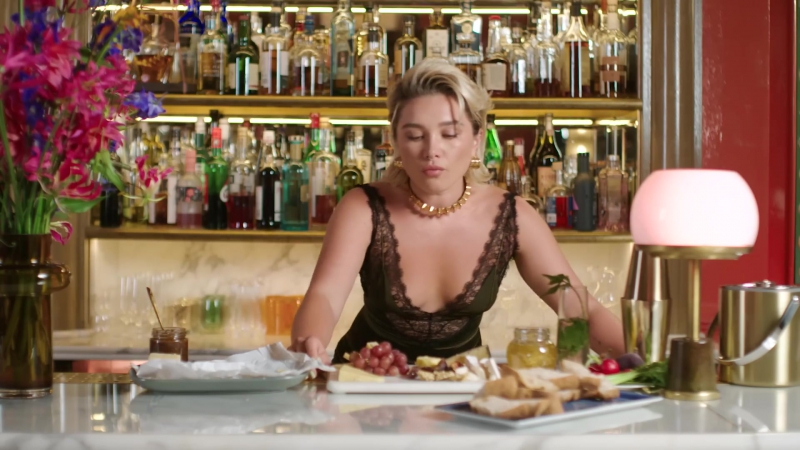 Florence_ClassicCocktails_VogueUK_FPD_1121.jpg