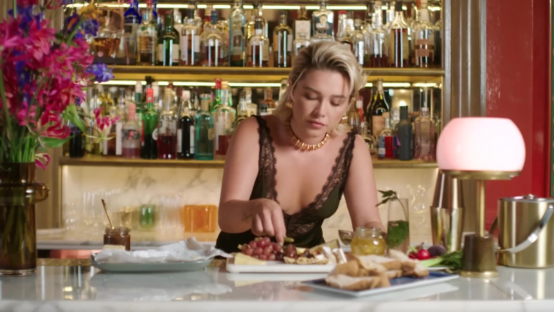 Florence_ClassicCocktails_VogueUK_FPD_1131.jpg