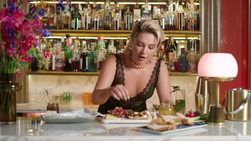 Florence_ClassicCocktails_VogueUK_FPD_1138.jpg