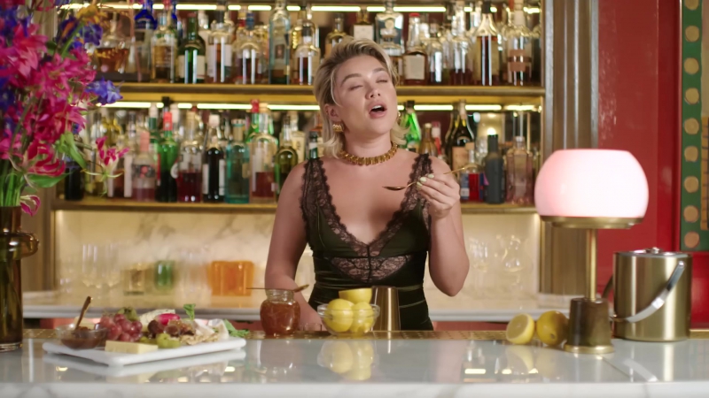 Florence_ClassicCocktails_VogueUK_FPD_1351.jpg