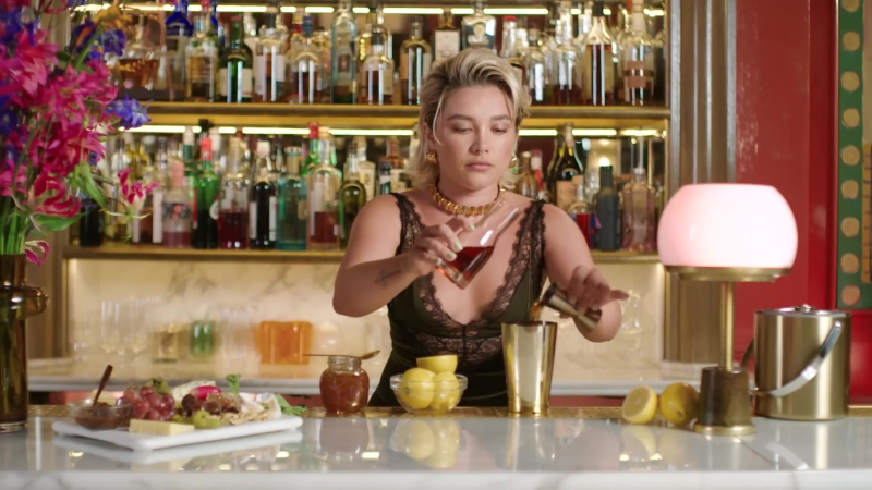 Florence_ClassicCocktails_VogueUK_FPD_1374.jpg