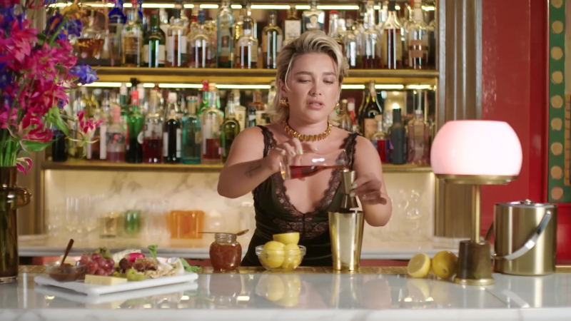 Florence_ClassicCocktails_VogueUK_FPD_1383.jpg
