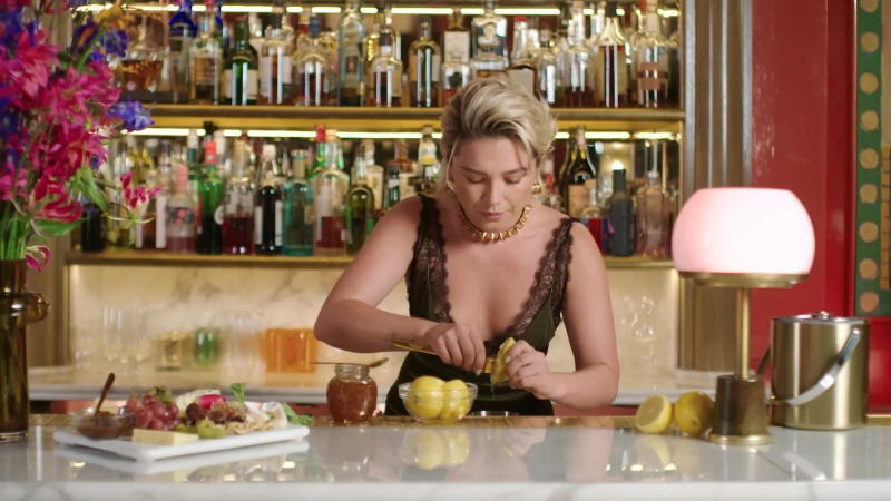 Florence_ClassicCocktails_VogueUK_FPD_1401.jpg