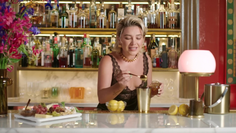 Florence_ClassicCocktails_VogueUK_FPD_1417.jpg