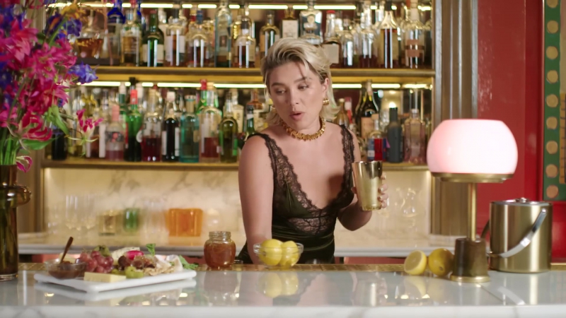 Florence_ClassicCocktails_VogueUK_FPD_1486.jpg