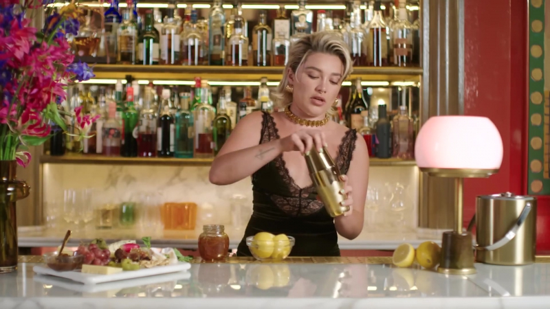 Florence_ClassicCocktails_VogueUK_FPD_1489.jpg