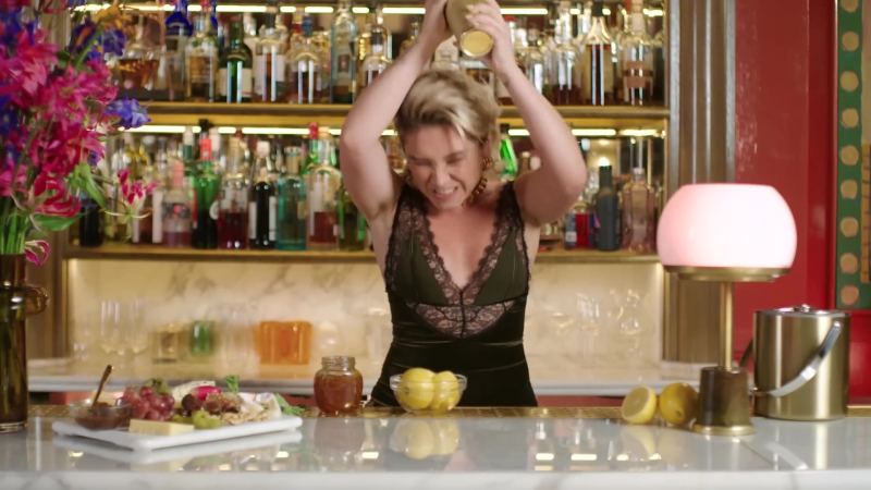Florence_ClassicCocktails_VogueUK_FPD_1502.jpg