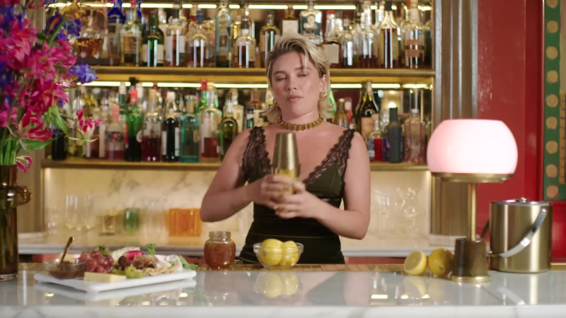 Florence_ClassicCocktails_VogueUK_FPD_1510.jpg