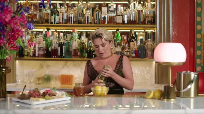 Florence_ClassicCocktails_VogueUK_FPD_1550.jpg