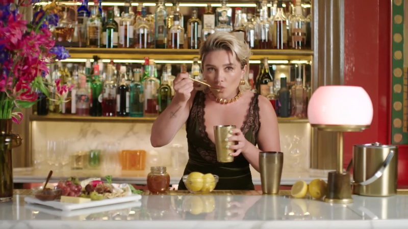 Florence_ClassicCocktails_VogueUK_FPD_1564.jpg