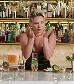 Florence_ClassicCocktails_VogueUK_FPD_0314.jpg