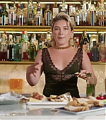 Florence_ClassicCocktails_VogueUK_FPD_1029.jpg