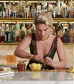 Florence_ClassicCocktails_VogueUK_FPD_1402.jpg