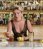 Florence_ClassicCocktails_VogueUK_FPD_1439.jpg