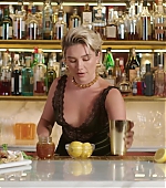 Florence_ClassicCocktails_VogueUK_FPD_1450.jpg