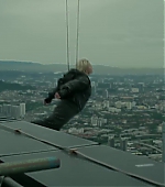 makingof_featurette_florencepughdaily_107.jpg