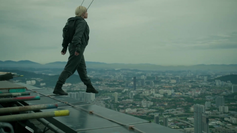 TheJumpFeaturette_FPD_149.jpg