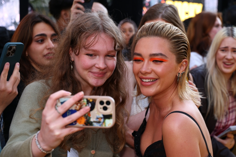 florencepughdaily_thunderbolts_ukpremiere_fans_281029.jpg