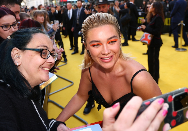florencepughdaily_thunderbolts_ukpremiere_fans_28829.jpg