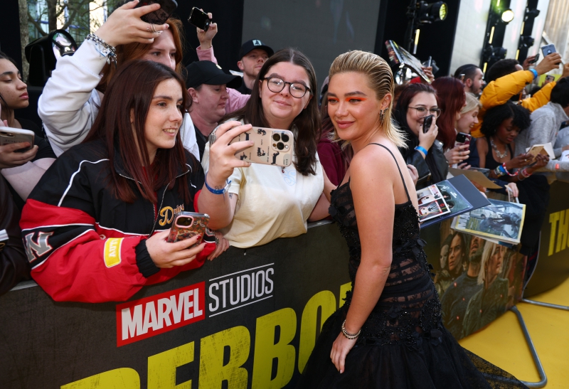 florencepughdaily_thunderbolts_ukpremiere_fans_28929.jpg