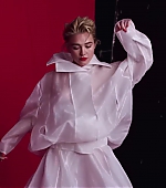 florencepughdaily_harperbazaaruk_interview_0305.jpg