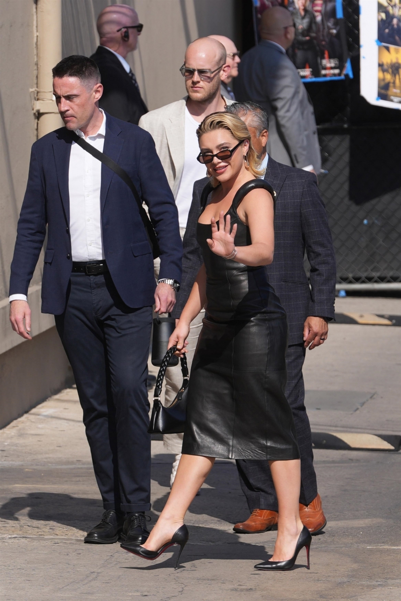 florencepughdaily_jimmykimmeltape_arriving_2814029.jpg