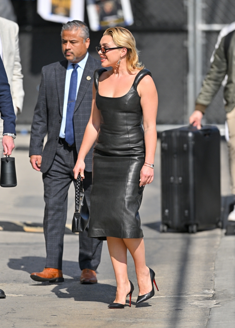 florencepughdaily_jimmykimmeltape_arriving_285629.jpg