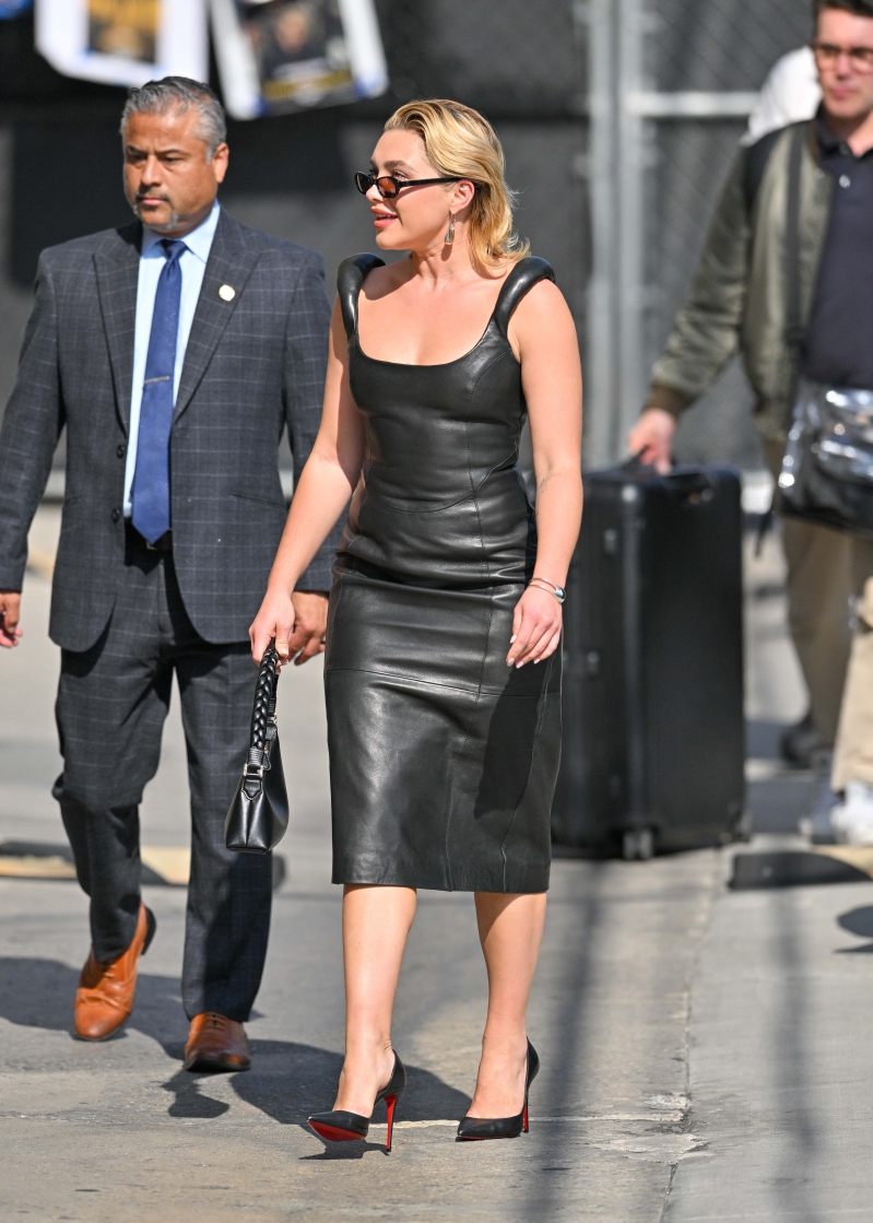 florencepughdaily_jimmykimmeltape_arriving_288929.jpg