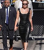 florencepughdaily_jimmykimmeltape_arriving_2812629.jpg