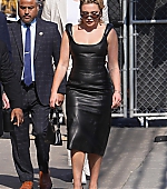 florencepughdaily_jimmykimmeltape_arriving_2813129.jpg