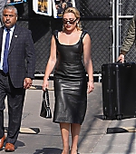 florencepughdaily_jimmykimmeltape_arriving_2813529.jpg