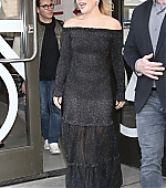 florencepughdaily_livekelly_leaving_2810829.jpg