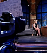 florencepughdaily_sethmeyers_show_28829.jpg