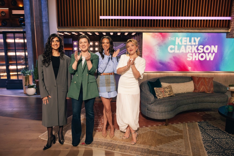 florencepughdaily_kellyclarksonshow_28429.jpg
