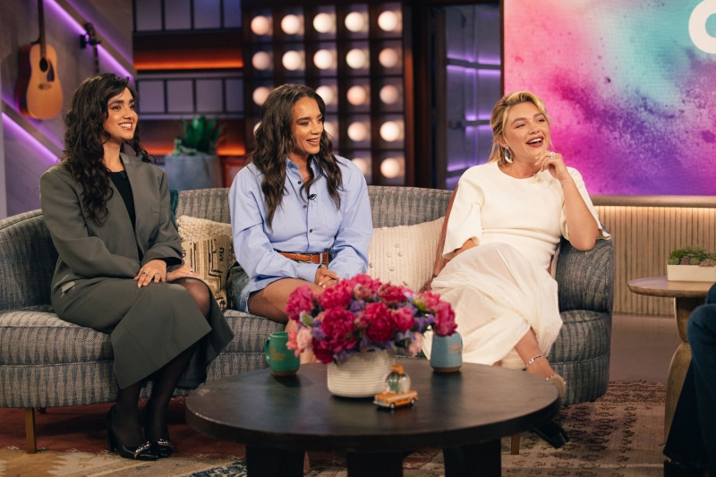florencepughdaily_kellyclarksonshow_28629.jpg