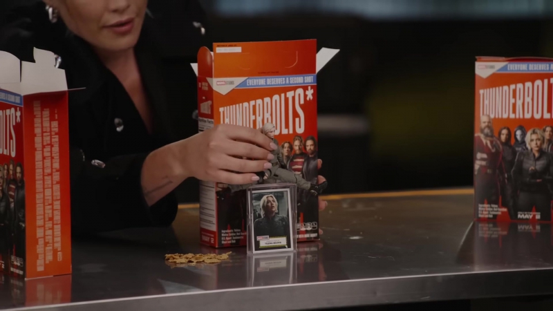Unboxing_FlorencePugh_Marvel_FPD_335.jpg
